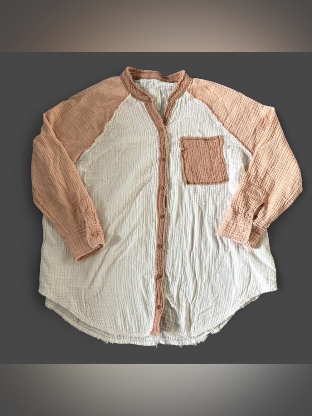 Aerie white and tan button up shirt #
Women size Large